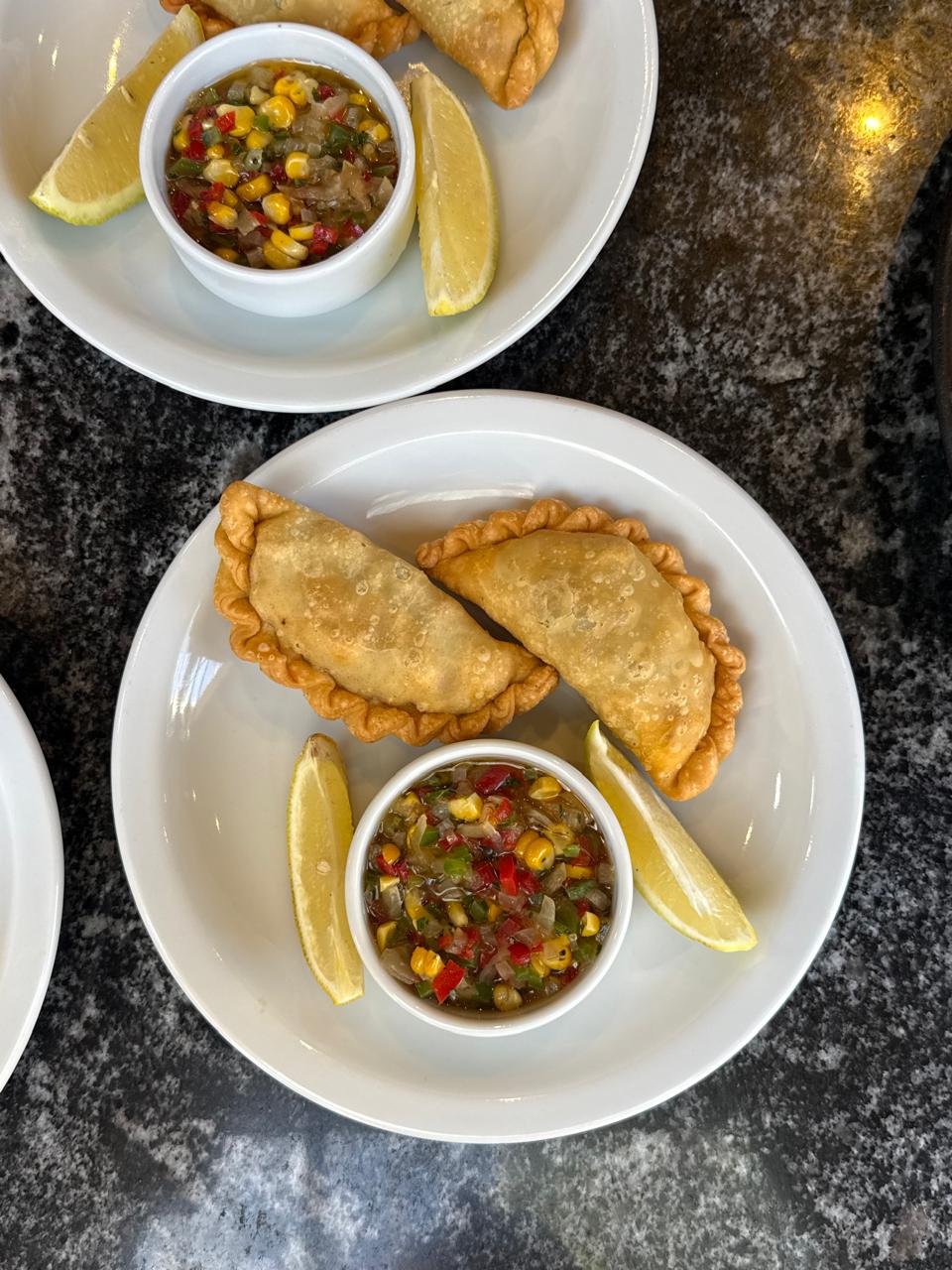 Empanada de carne cortada a cuchillo